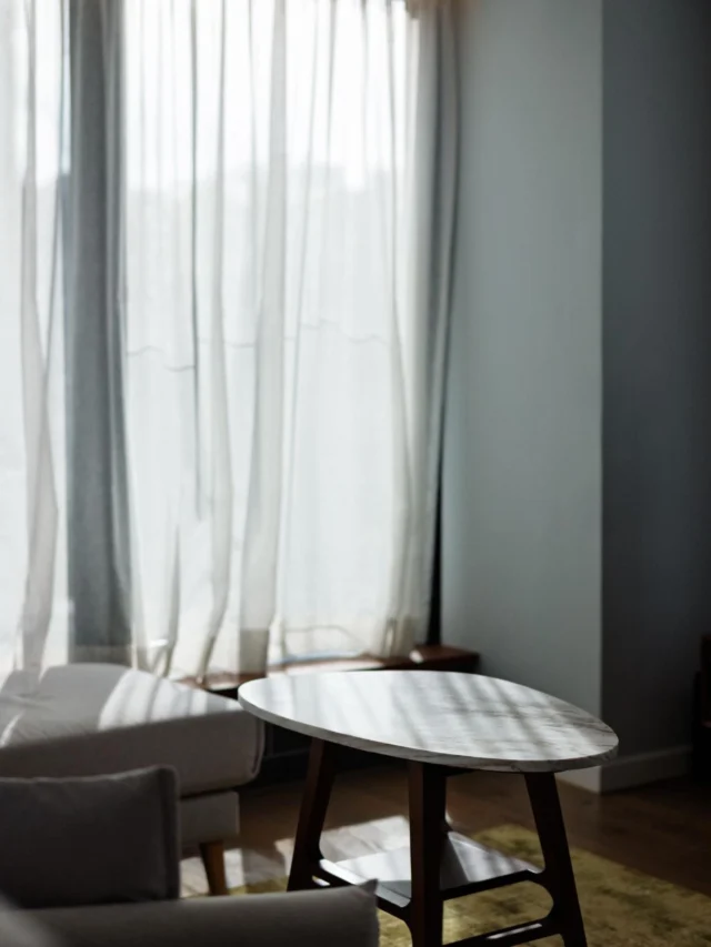 Soft light, gentle shadows, and a city in motion just beyond the glass.
#HomeAwayFromHome #DesignHotel #LittleTaiHang
