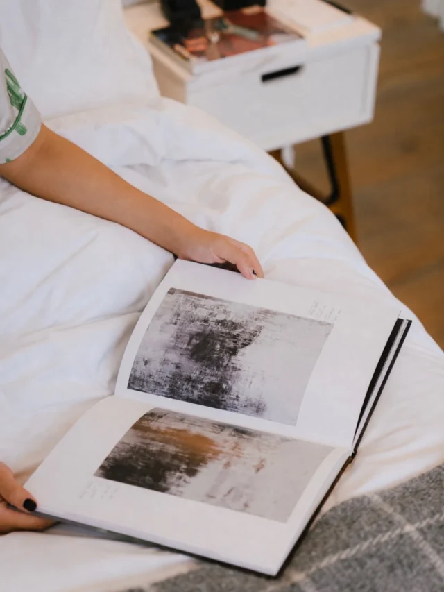 Lights low, phone down, a few pages before sleep. 📚 
#HomeAwayFromHome #DesignHotel #LittleTaiHang